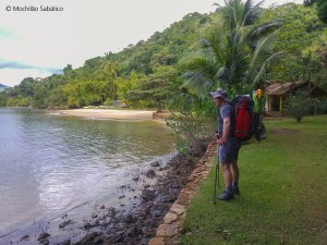Trilha no saco do Mamanguá (Paraty)