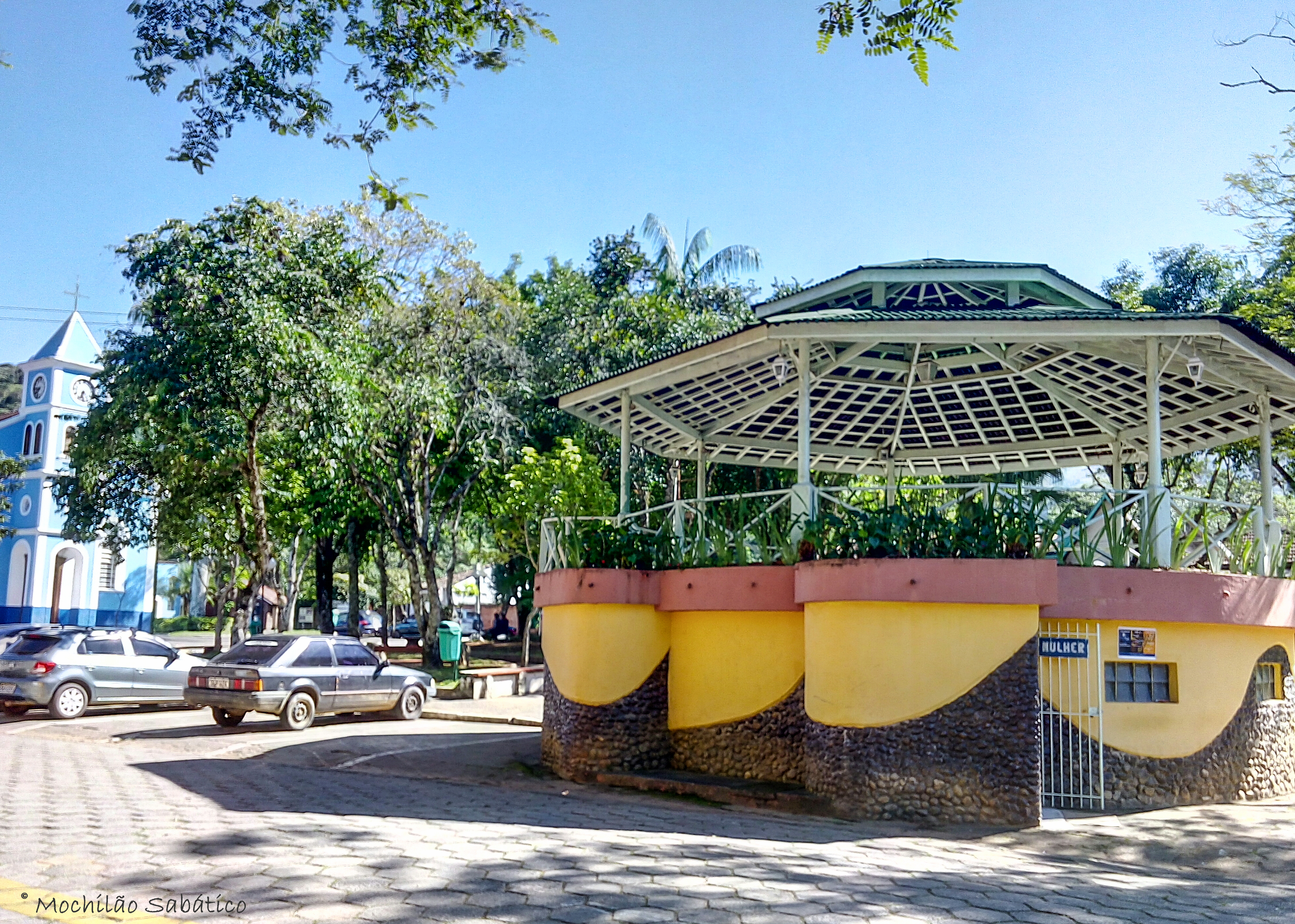 Praça São Francisco Xavier (São José dos Campos, SP)