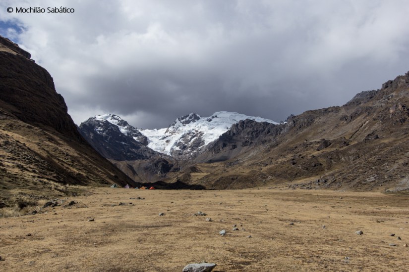Huayhuash_20092014_1559_acampamento entre Huayllapa e o Passo Tapush