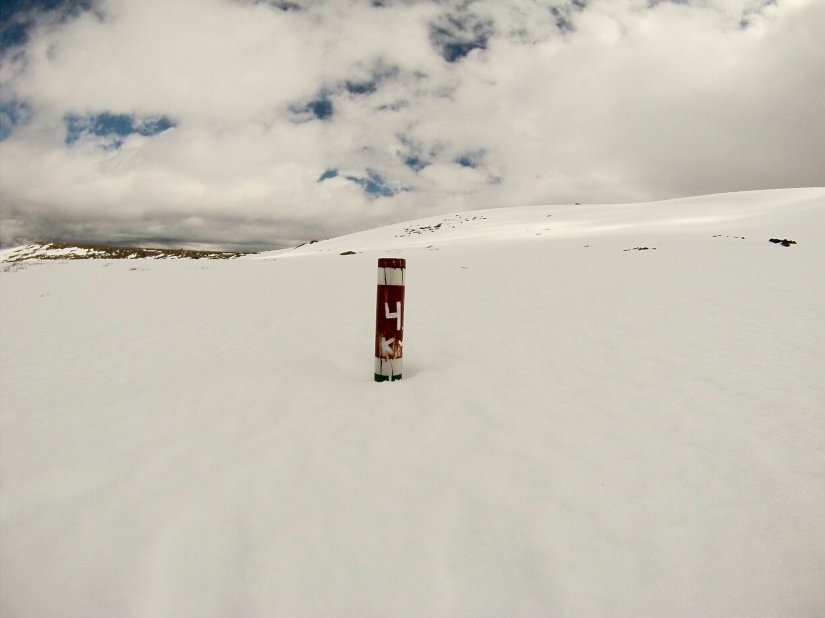Poste trilha laguna del alto Chile_Altos_de_Lircay_Talca_San_Clemente
