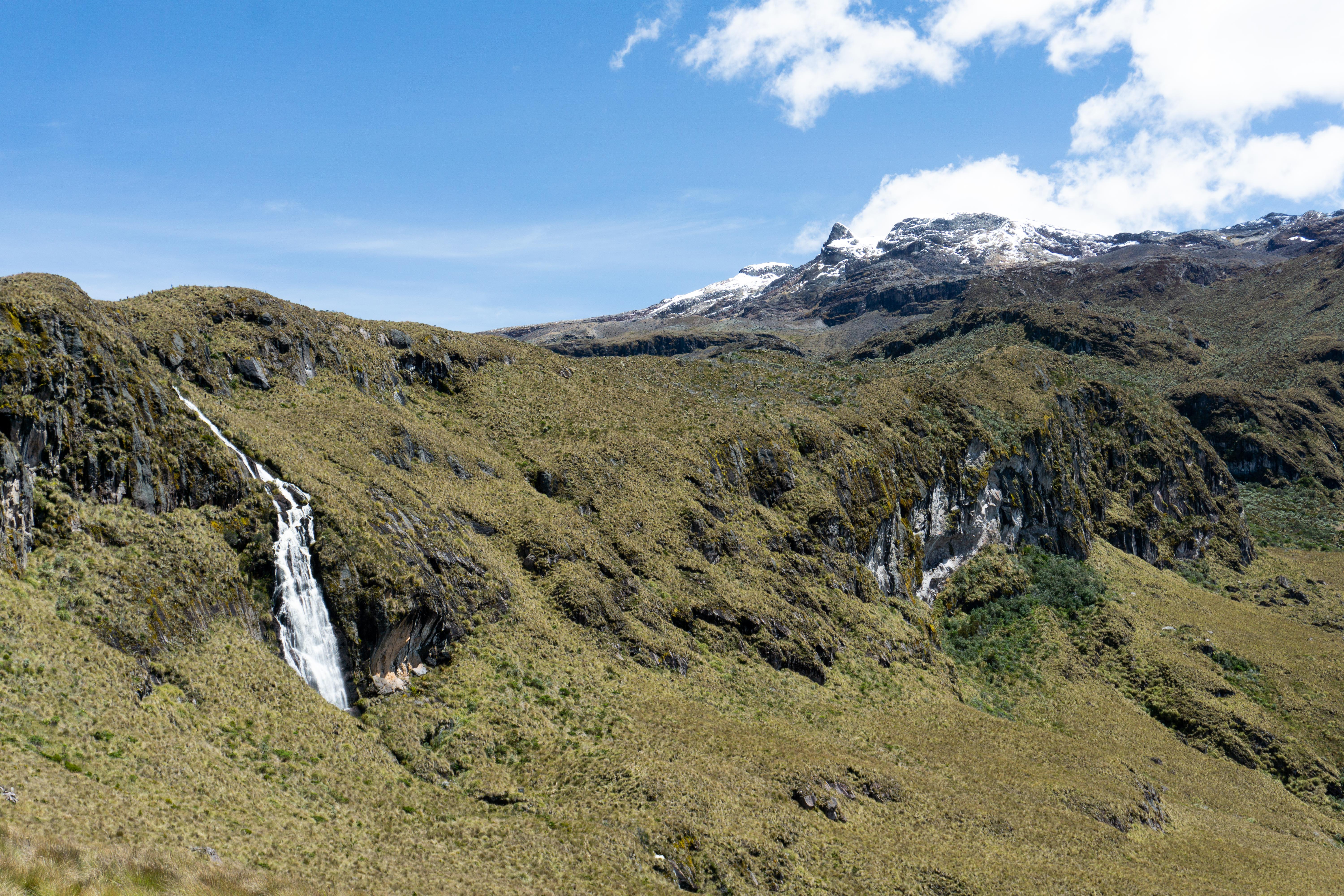 Nevado Santa Isabel_Laguna del Otun_Colombia