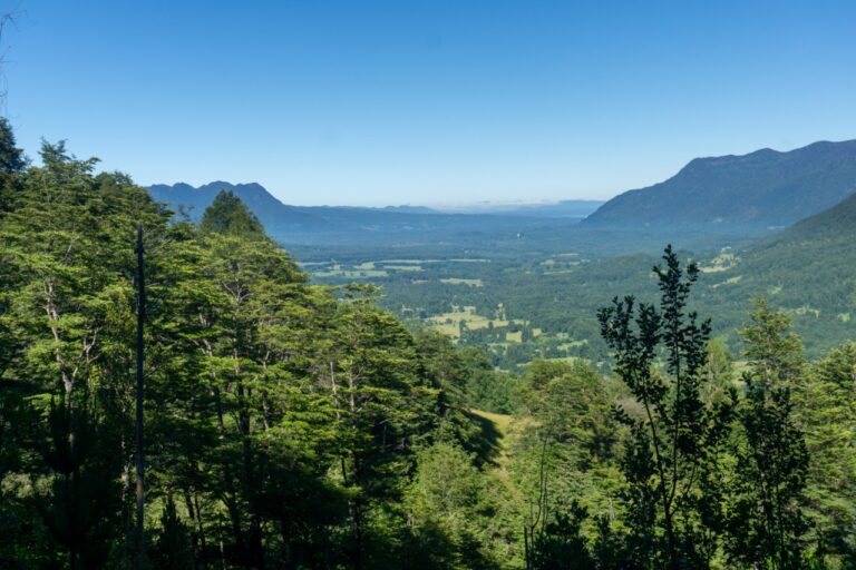 SANTUARIO EL CAÑI – bela vista de vulcões no Chile