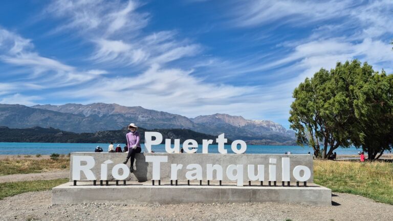 PUERTO RIO TRANQUILO – Capillas de Mármol e Cerro Cototo